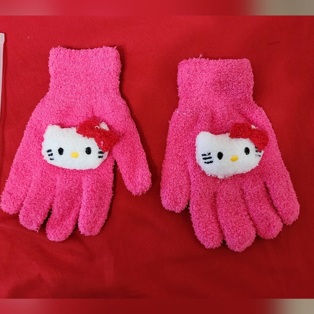 Hello kitty gloves - Picture 2 of 11